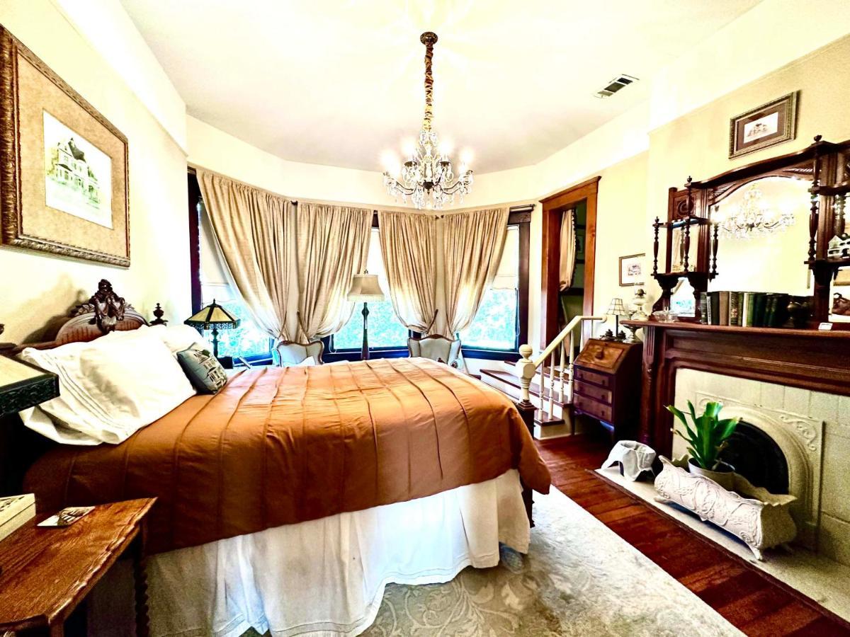 The Kate Shepard House Aparthotel Mobile Bagian luar foto